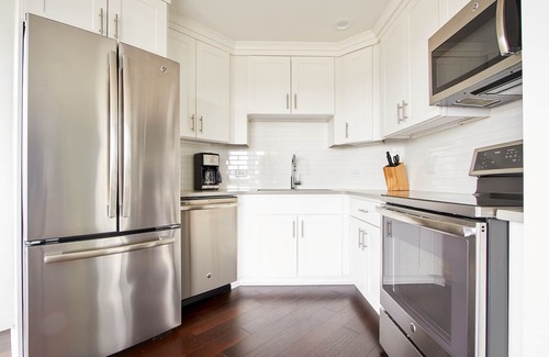 SoNo Apartamento | Sonder Baltimore Place | One-Bedroom Apartment w/ Balcony