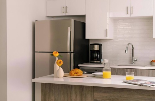 Midtown Village Apartamento | Sonder by Marriott Bonvoy The Witherspoon Apartments Center City
