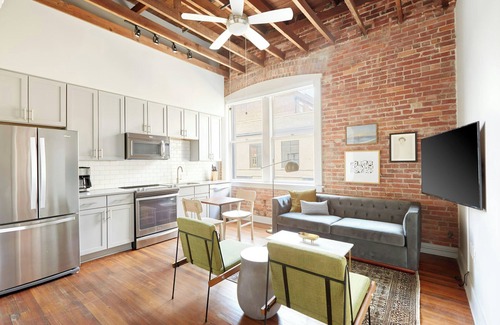 Historic District - North Apartamento | Sonder by Marriott Bonvoy The Drayton Apartments Historic District