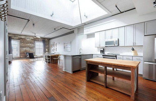 Historic District - North Apartamento | Sonder by Marriott Bonvoy The Broughton Apartments Historic District