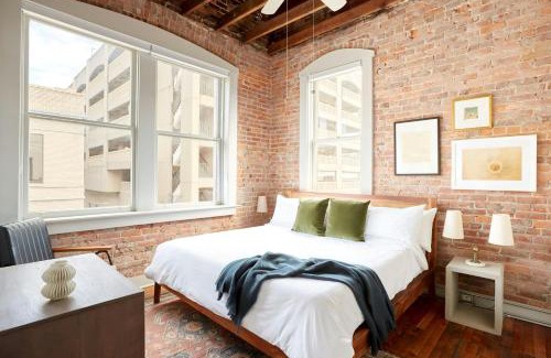 Historic District - North Apartamento | Sonder by Marriott Bonvoy The Drayton Apartments Historic District