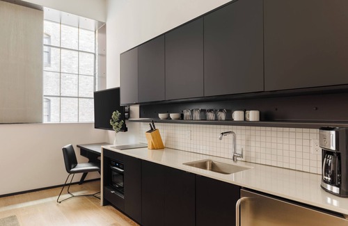 Pioneer Square Apartamento | Sonder RailSpur | Accessible Queen Room+