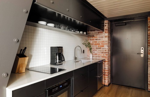 Pioneer Square Apartamento | Sonder RailSpur | Superior Lofted Queen Room+