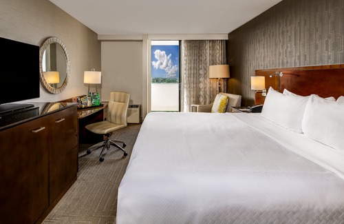 Executive Park Hotel | Sonesta Charlotte Executive Park