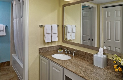Warwick Hotel | Sonesta ES Suites Providence - Airport
