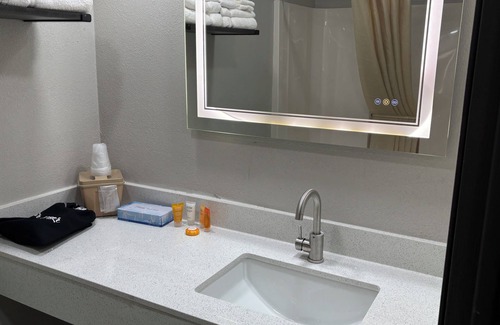 Augusta Hotel | Sonesta Essential Augusta
