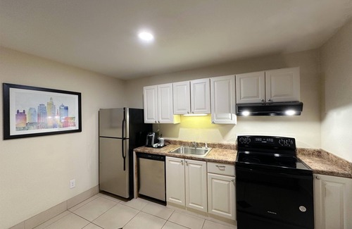 Overland Park Hotel | Sonesta Essential Hotels Overland Park