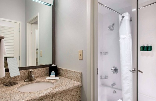 Middletown Hotel | Sonesta Select Newport Middletown