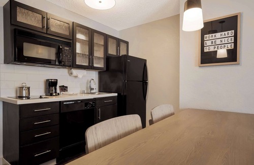 Irvine Industrial Complex-East Hotel | Sonesta Simply Suites Irvine East Foothill