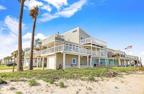 Pirates Beach Casa | Song Beachfront