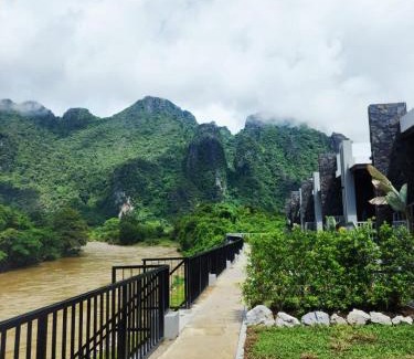 Vang Vieng Hotel | Song View Pool Villa