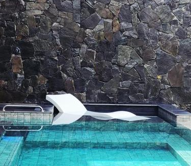 Vang Vieng Hotel | Song View Pool Villa