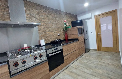 Ribeira de Pena Casa | Sonho Verde - Two Bedroom House, Sleeps 4