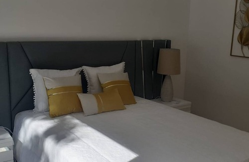 Ribeira de Pena Casa | Sonho Verde - Two Bedroom House, Sleeps 4