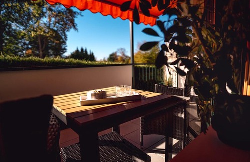 Sudrandweg Apartamento | Sonnenstube - Westbalkon, Ruhige Lage, Sauna, Pool, Seenähe, Dachterrasse