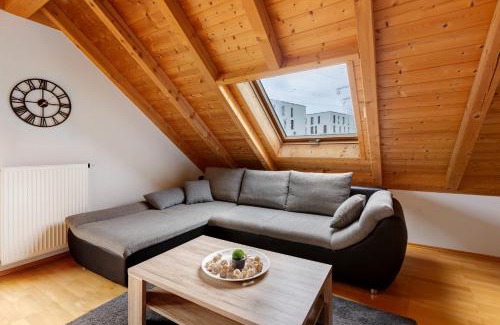 Kadelburg Apartamento | Sonnige Ferienwohnung mit Balkon