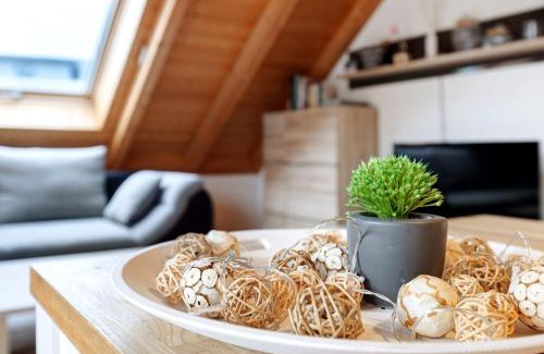 Kadelburg Apartamento | Sonnige Ferienwohnung mit Balkon