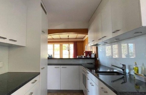 Schoenried Apartamento | Sonnige Matte by Interhome