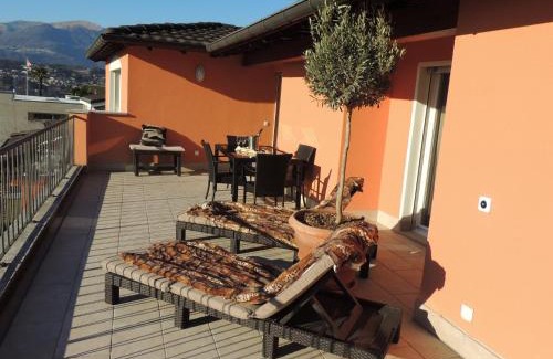 Lugano Apartamento | Sonniges Paradies mit Seeblick und Panoramaterrasse