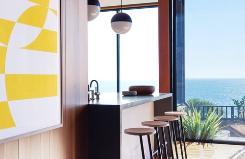 Timber Cove Casa | OnTheRocks Arquitectónico Urbanización privada Espectaculares vistas al mar Spa Sauna