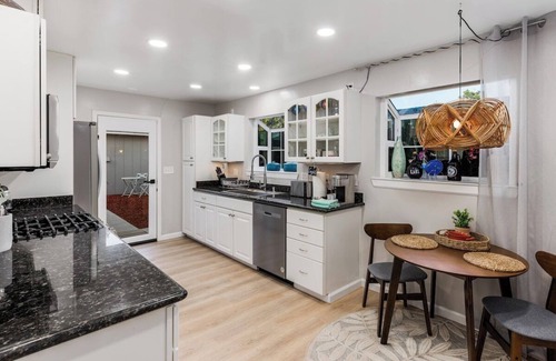 Santa Rosa Casa | Sonoma Wine Country Home: Pool, Hot Tub & Fun!