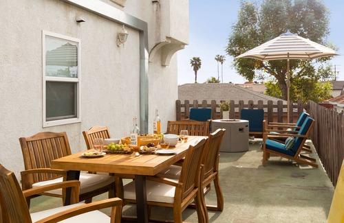 North Pacific Beach Casa | Sonrisa by AvantStay