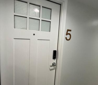 Charlottesville Apartamento | Sonsak - Unit 5