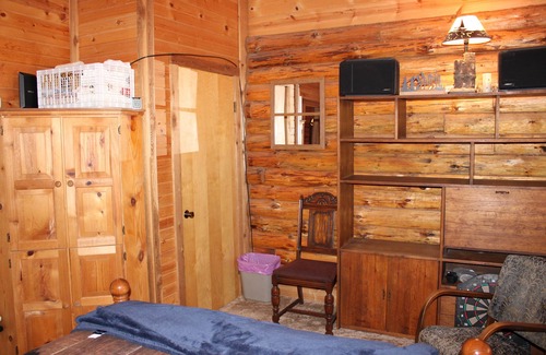 New Lisbon Cabina | Sook's Sanctuary - Your Relaxation Vacation Private Log Cabin - Peace At Last!!