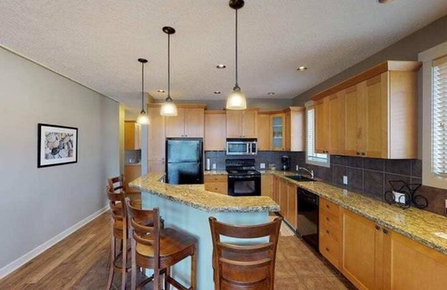 Sooke Casa | Sooke Harbour Penthouse