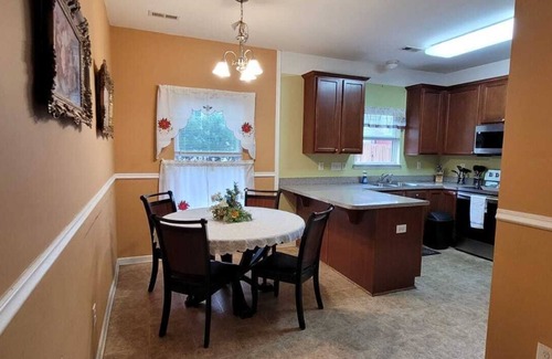 Charlotte Casa | Soothing 4-bedroom house in charming Charlotte