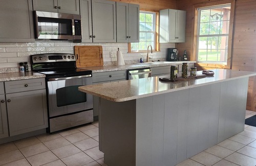 Whigham Otro | Soothing Farmhouse close to wedding venues in Whigham - 3 bedrooms available