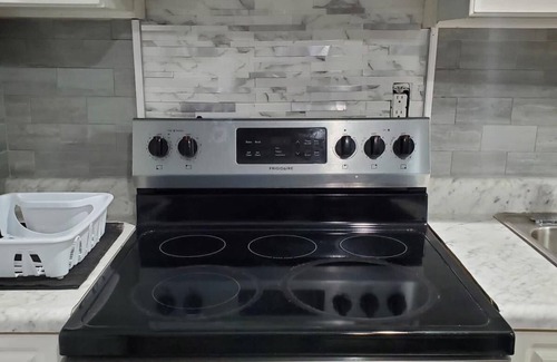 Pelham Gardens Apartamento | Soothing Studio in The Bronx for a relaxing getaway