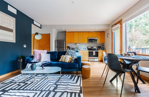 Northwest Bellevue Apartamento | Sophari's Apartments in Bellevue