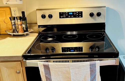 Broomall Apartamento | Sophia's Modern & Cozy FLAT B-Kid/Pet Friendly at Quiet & Peaceful Suburb