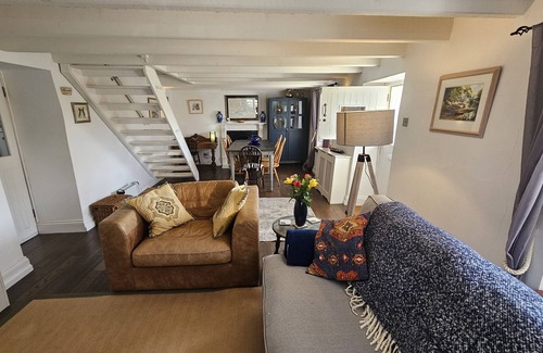 Philleigh Cabaña | Sophie's Cottage - a cottage that sleeps 4 guests in 2 bedrooms