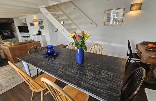 Philleigh Cabaña | Sophie's Cottage - a cottage that sleeps 4 guests in 2 bedrooms