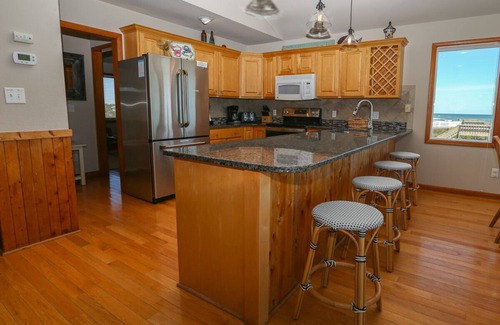 Tuckahoe Casa | Beautiful OCEANFRONT home in DUCK! 5 bed, 4.1 bath