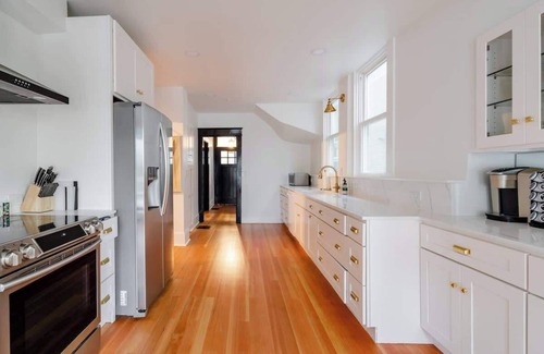 Nob Hill Casa | Sophisticated 2BR - Prime NW 23rd Location