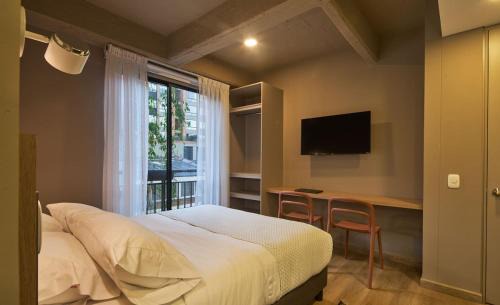 Financial District Apartamento | Sophisticated Bogotá Getaway - Central & Quiet