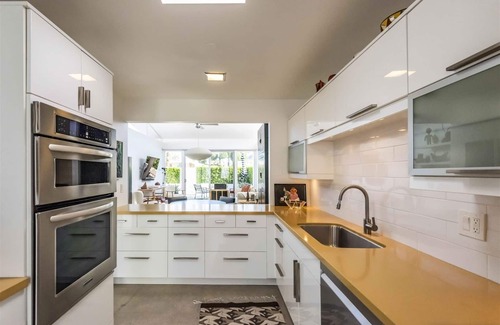 Canyon View Estates Condominio | Sophisticated Canyon Estates Condominium- 30 Day Minimum
