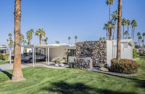 Canyon View Estates Condominio | Sophisticated Canyon Estates Condominium- 30 Day Minimum