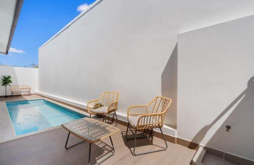 Coco Casa | Sophisticated Home with a Chic Design and a Private Terrace with a Plunge Pool