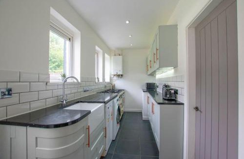 Canton Casa | Sophisticated Home with Beautiful & Large Garden