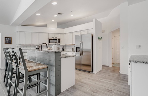 Lely Golf Estates Casa | Sophisticated home with private lanai, heated pool & fast WiFi - near beaches