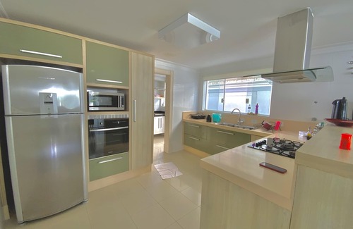 Jardim Acapulco Casa | Sophisticated luxury mansion in Jardim Acapulco