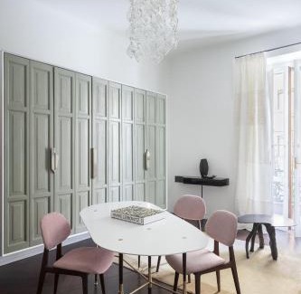 Zona Padova Apartamento | Sophisticated Milan Apartment with Italian Charm
