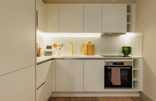 Tottenham Hale Apartamento | Sophisticated Studio Flat with Rooftop Access