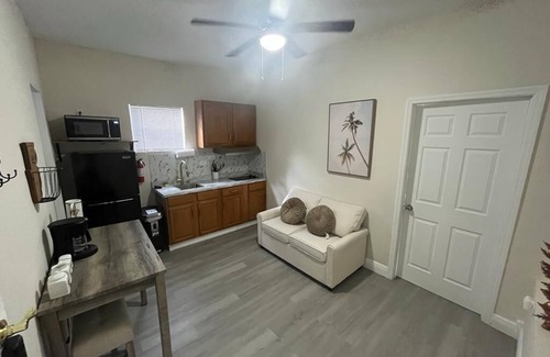 Temple Crest Apartamento | Sophisticated style in Tampa/ BuschGardens