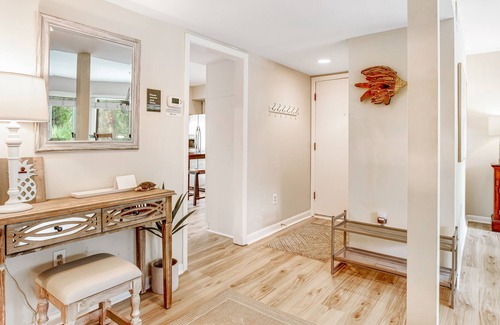 Spinnaker Beachhouses Villa | Villa para perros con terraza privada y parrilla, a pocos pasos de la playa.