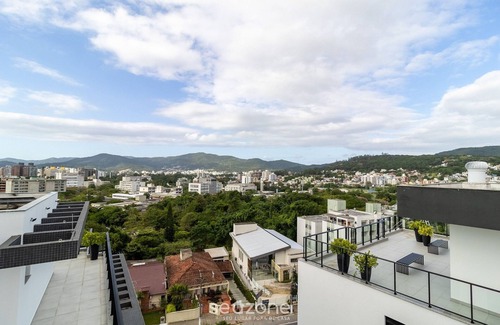 Carvoeira Apartamento | Sophistication and Comfort in Carvoeira Sre0201